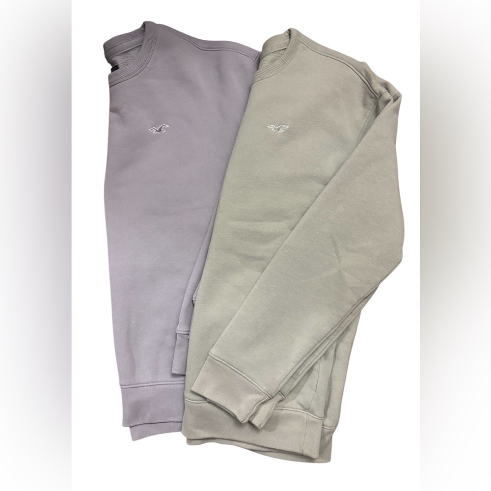 (2) Hollister crewneck